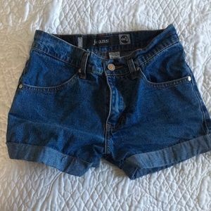 Levi’s Silver Tab Mid Rise Shorts